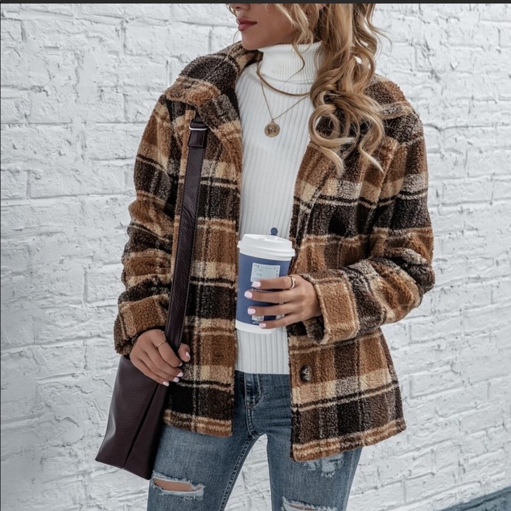 Women’s plaid jacket